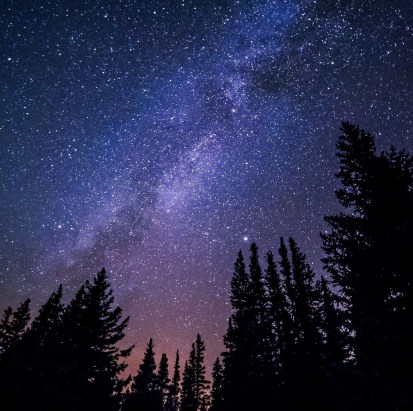 milky-way-by-unsplash-creative-commons-via-pixabay-cropped