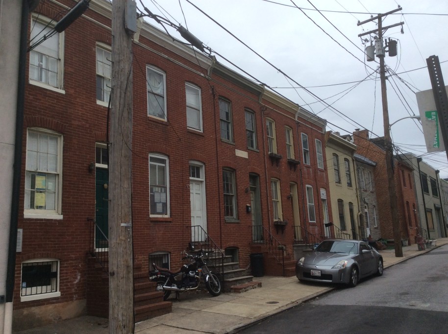 Douglass Place, 500 block of Dallas St, Fell's Point Baltimore MD, photo 2016 by Amy Cools