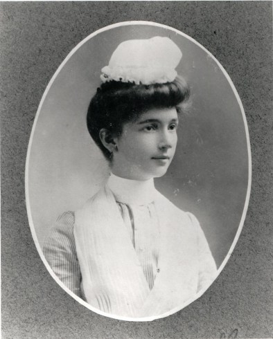 Margaret Sanger as a nursing student around 1900, by Boyce Photographer, White Plains, courtesy of the Sophia Smith Collection, Smith College