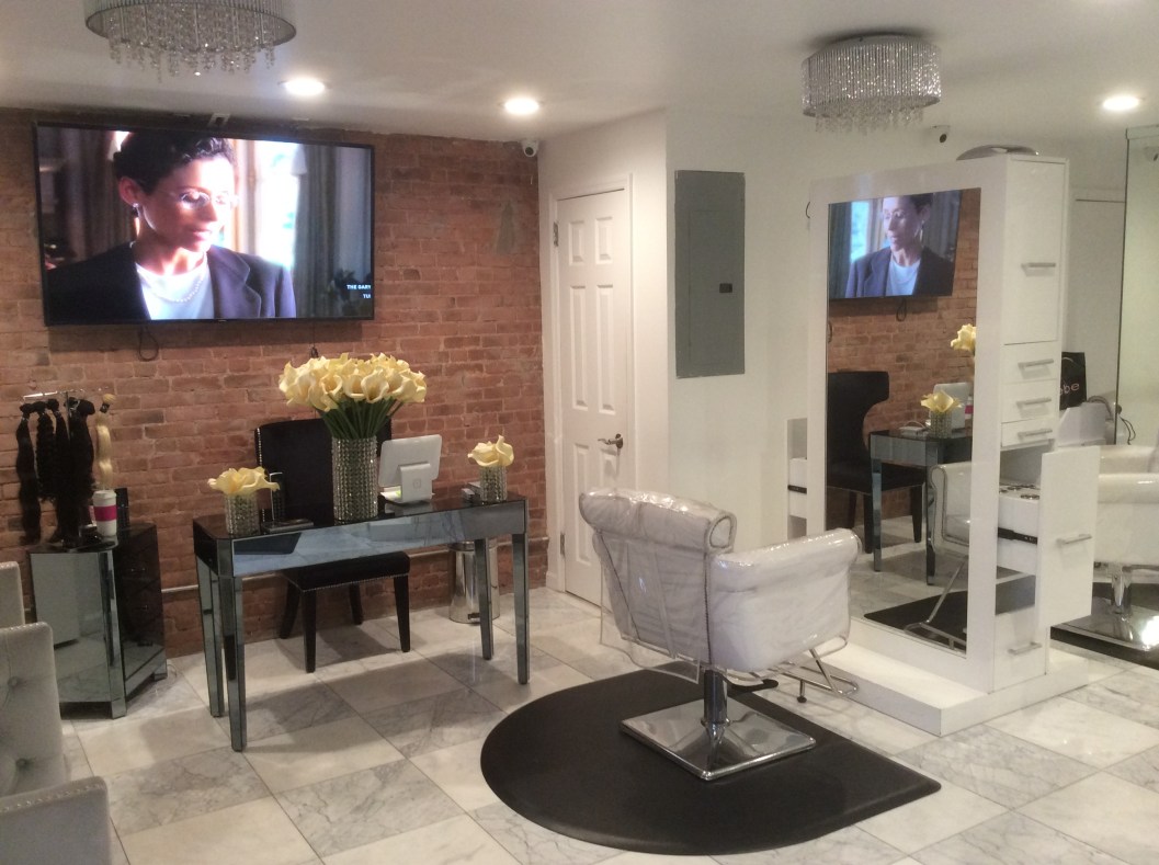 Interior of 2352 7th Ave at 138th St, now CHA Upscale Salon, NYC, photo 2016 by Amy Cools
